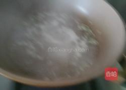 菠菜鸡蛋汤的做法图解2