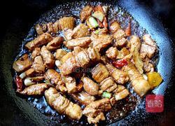 五花肉炖粉条的做法图解6
