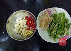 青椒排骨的做法图解2