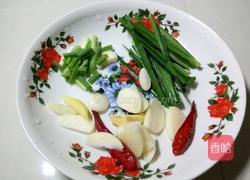 韭菜土豆丝的做法图解3