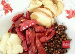 黄闷土鸡的做法图解2