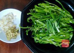 青椒榨菜肉丝的做法图解4