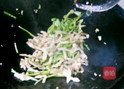 青椒榨菜肉丝的做法图解10