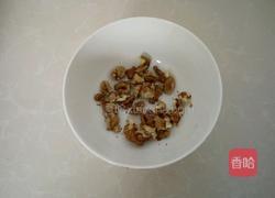 核桃红枣粥的做法图解3