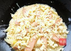 鸡蛋土豆披萨的做法图解3