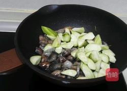 丝瓜炒花蛤的做法图解6