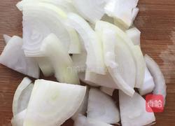 青椒葱头土豆片的做法图解3