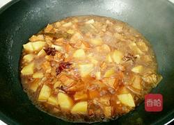 土豆烧五花肉的做法图解9
