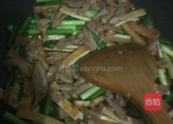 蒜苔炒香干的做法图解7