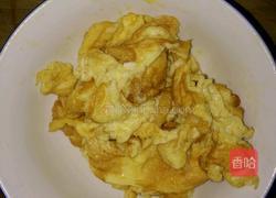 青笋木耳炒鸡蛋的做法图解2