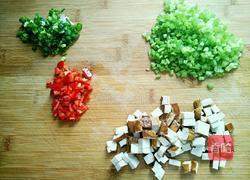 芹菜香干炒饭的做法图解2