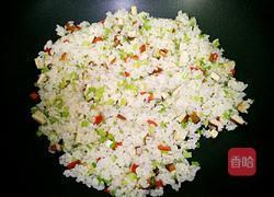 芹菜香干炒饭的做法图解8