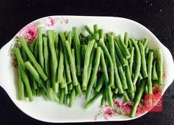 凉拌豇豆的做法图解2