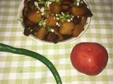 红烧肉烩土豆的做法[图]