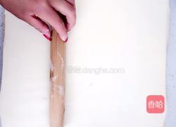 格格做的葱油饼的做法图解2