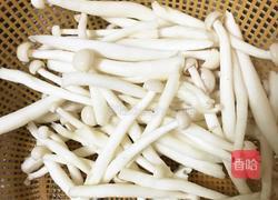 海鲜菇炒鸡蛋的做法图解3