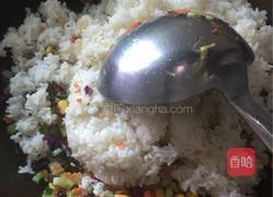 五彩蛋炒饭的做法图解5