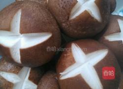 双菇乌鸡汤的做法图解5