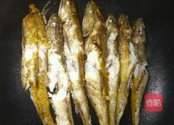 香煎小海鱼的做法图解2