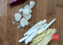 清蒸小白鲳鱼的做法图解3