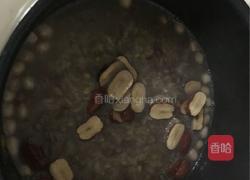 红豆红枣养颜粥的做法图解7