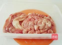 凉拌小肠的做法图解1