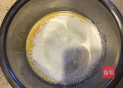 萨瓦林戚风蛋糕的做法图解6