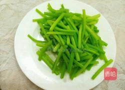 红薯梗炒五花肉的做法图解8