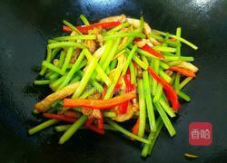 红薯梗炒五花肉的做法图解12