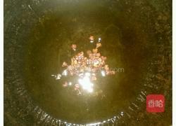 懒人菜～炖平鱼的做法图解1