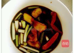 懒人菜～炖平鱼的做法图解2