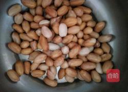 香芹花生米的做法图解1
