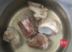 大骨冬瓜汤的做法图解2