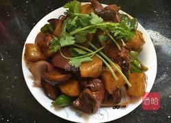 香菇土豆焖鸡腿的做法图解11