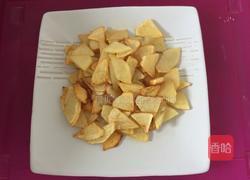 土豆片炒辣椒的做法图解2