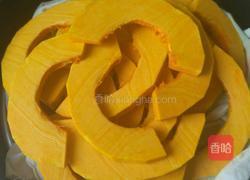 南瓜豆沙包的做法图解2