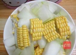 玉米冬瓜大骨头汤的做法图解2