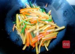 鸡蛋三丝卷饼的做法图解4