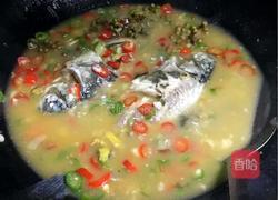 鲜椒鲫鱼的做法图解10
