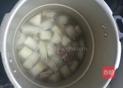冬瓜排骨汤的做法图解3