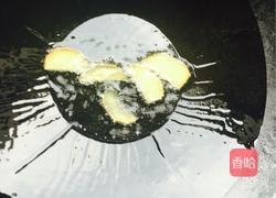 鲫鱼豆腐汤的做法图解2