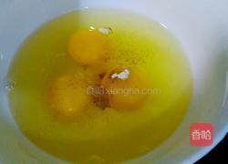 香椿煎鸡蛋的做法图解3