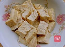 砂锅炖五花肉冻豆腐娃娃菜的做法图解2