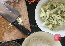 花菜炒鲜味粉丝的做法图解1