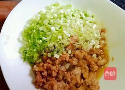韭黄猪肉馅包子的做法图解5