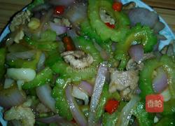 苦瓜和洋葱的做法图解3
