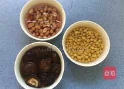 黄豆炖猪蹄的做法图解2