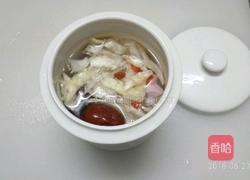 鱼胶排骨炖红枣枸杞的做法图解4