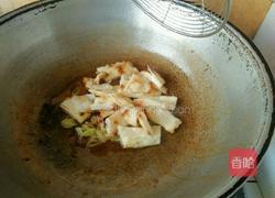 培根黄瓜烩大饼的做法图解7