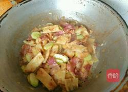 培根黄瓜烩大饼的做法图解10